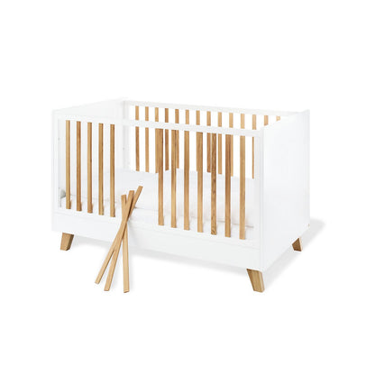 Startset 'Pan' breed, incl. wandplank
3 delen: ledikant, brede commode, wandplank