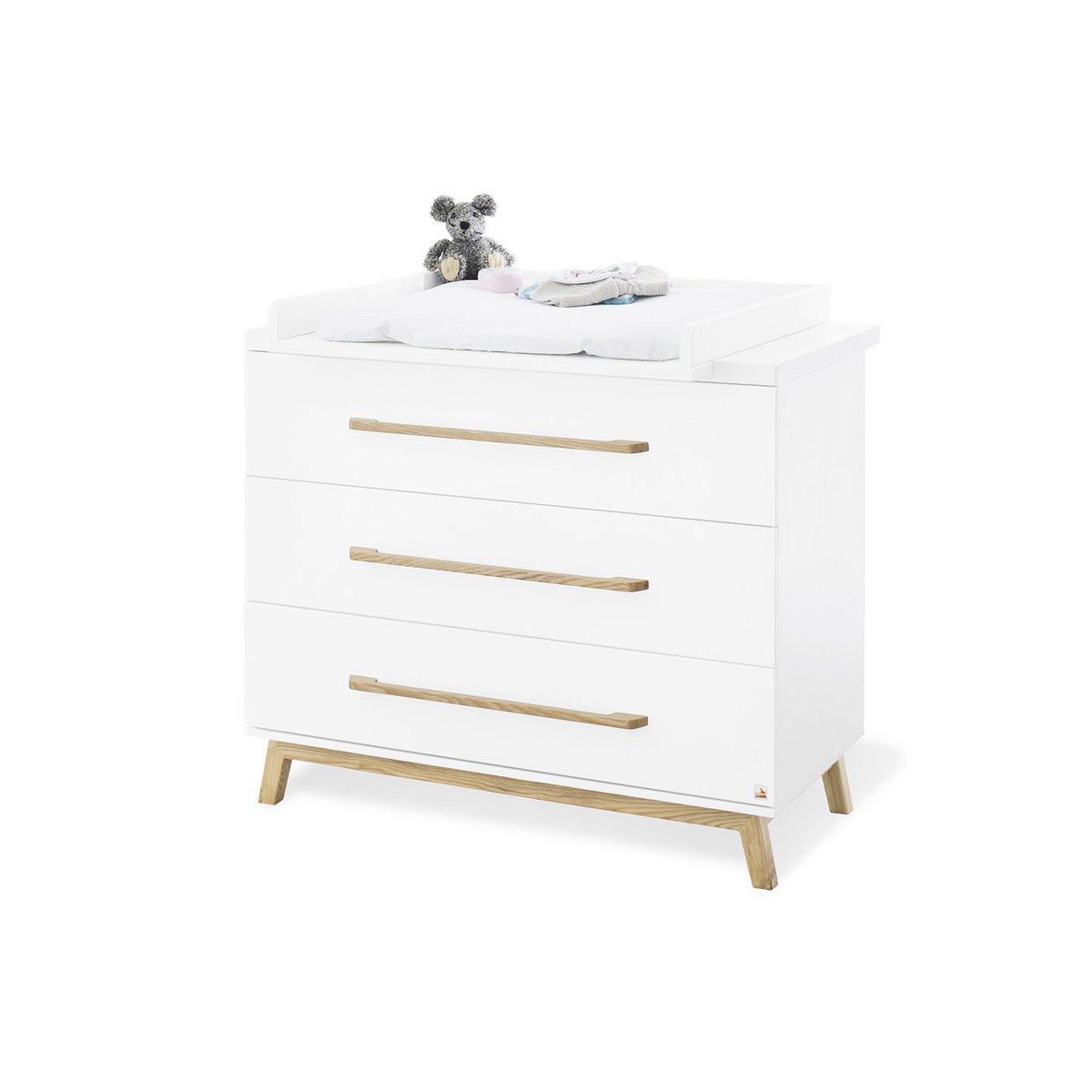 Startset 'Hilda & Riva' breed, wit
2 delen: huisbed, brede commode