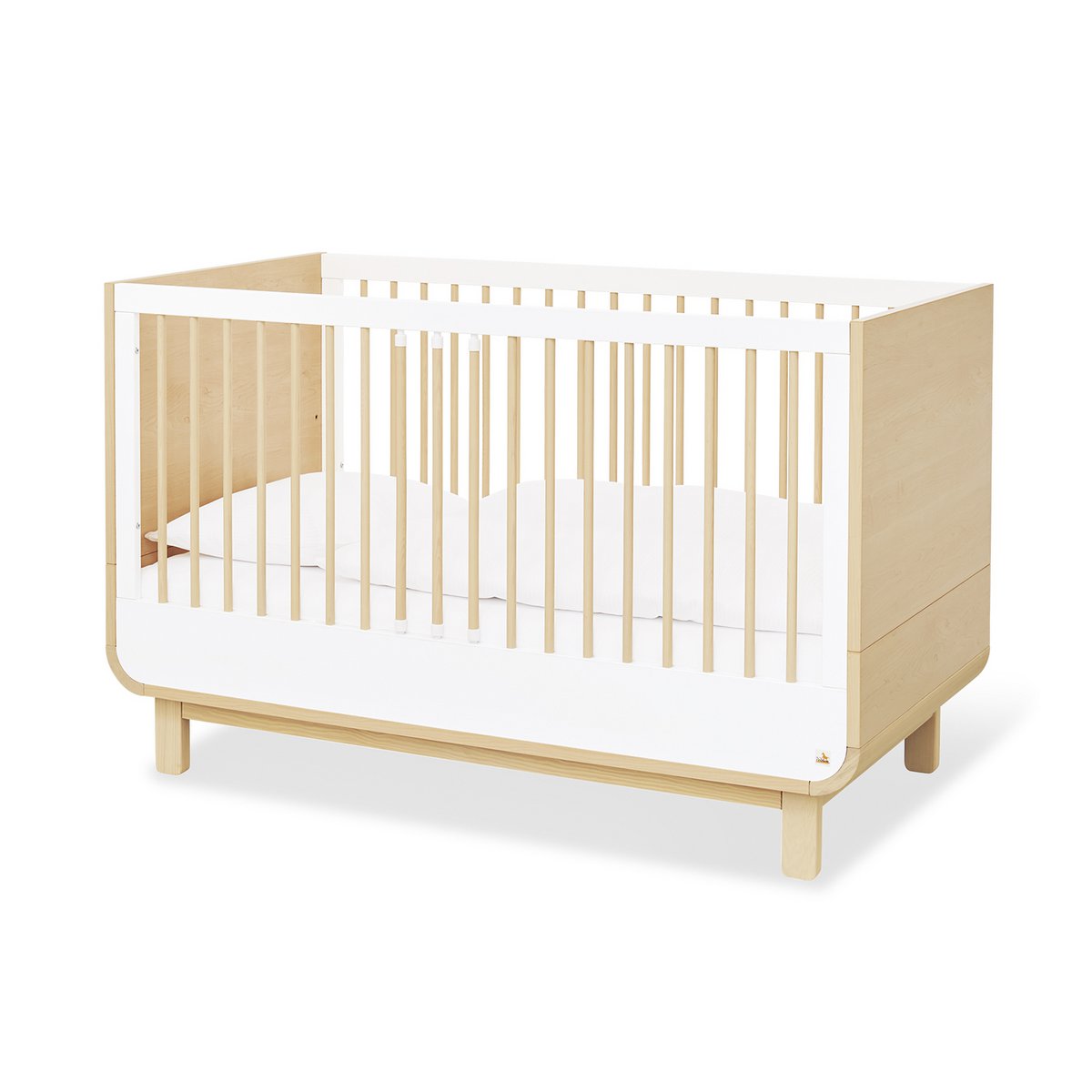 Kinderkamer 'Round' breed groot3 onderdelen: ledikantbed, breed commode, grote kledingkast