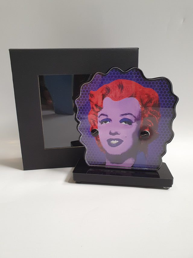 Acrylic sculpture Monroe Purple