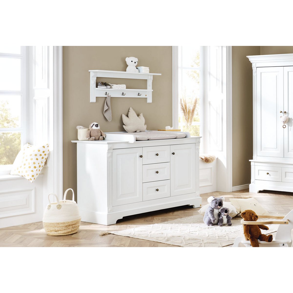 Commode 'Emilia' extra breed