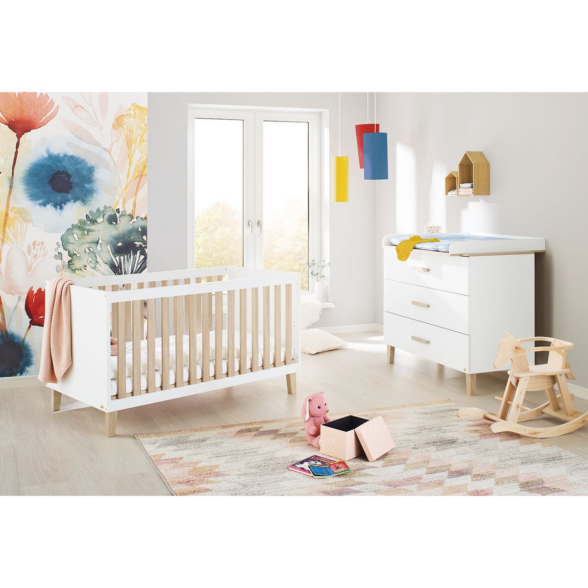 Startset 'Lumi' breed
2 delen: ledikant, brede commode